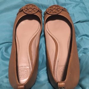 Tory Burch Shoes - Tory Burch Tan Leather Flats Tory Burch Shoes - Tory Burch Tan Leather Flats